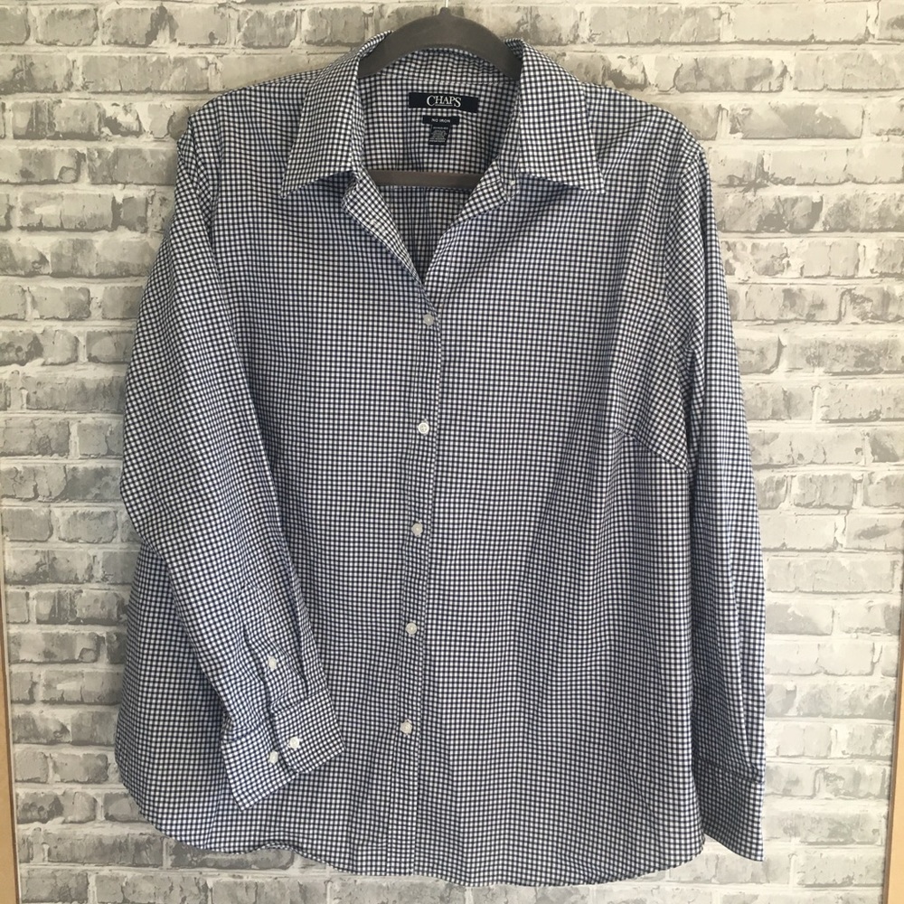 Women’s button up long sleeve size 1X. Chaps.